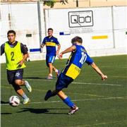 Muy paciente y con muchas ganas de enseñar. Tengo alto conocimiento de fútbol